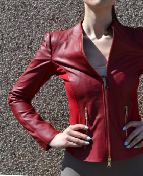 Leather jacket with stretch fabric