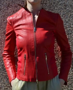 Leather jacket with stretch fabric