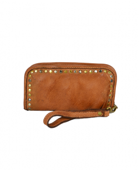Leather wallet with studs in Vintage style