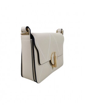 Elegant squared shoulder bag